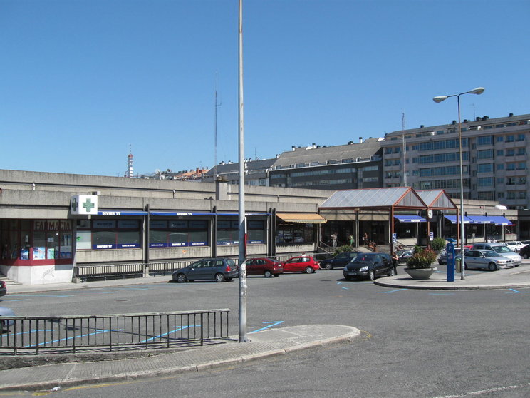 Exterior da Estación de Autobuses no seu acceso desde a rúa Alcabaleiros