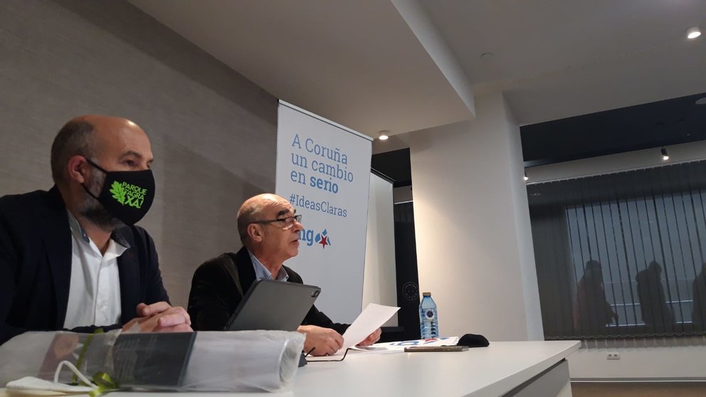 Rolda de prensa avaliación debate das emendas parciais aos orzamentos xerais do Estado. Néstor Rego e Francisco Jorquera.
