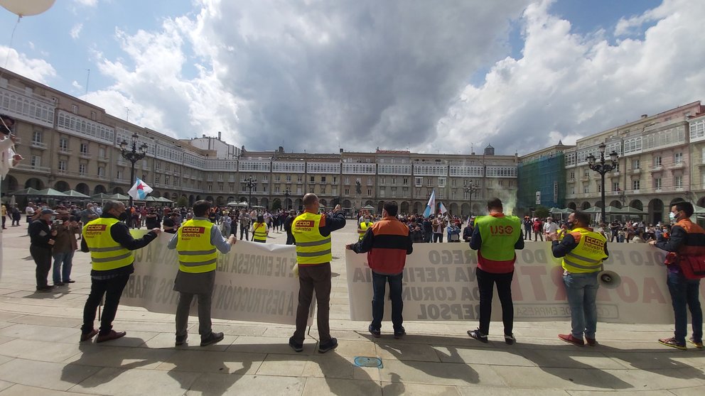 Manifestación contra o ERTE na refinaría. 24 de abril de 2021.