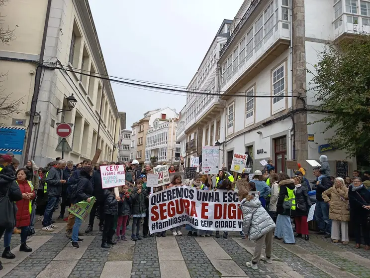 Manifestaci&oacute;n CEIP Cidade Vella II