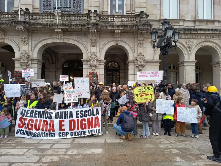 Manifestaci&oacute;n CEIP Cidade Vella