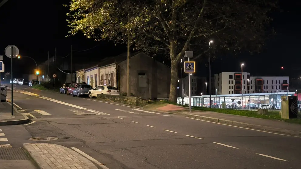 Paso pe&oacute;ns Eir&iacute;s (Avenida de Monelos) deficientemente pintado. Lev&aacute;molo ao Pleno de decembro de 2025 en forma de rogo oral.