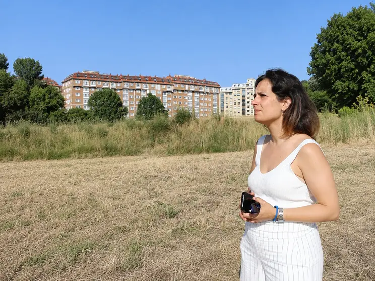 Avia Veira, nun dos soares do Concello nos Rosais, a anunciar que o BNG nunca vai apoiar a transferencia de edificabilidade desde As Percebeiras.