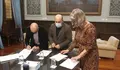 O BNG acorda con PSdeG e Marea eximir de taxas a hostelaría, o comercio e as actividades culturais