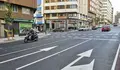Unha zona de carga e descarga que dea servizo aos negocios da Rolda de Nelle