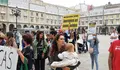 As bibliotecarias continúan sen cobrar, así que o Goberno Local "ten que pasar das palabras aos feitos"