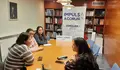Máis unha vez, e as que fagan falta, coas traballadoras das bibliotecas municipais