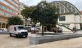 Sobre o aparcamento indebido na zona peonil entre a praza de Santo Agostiño e a do Humor