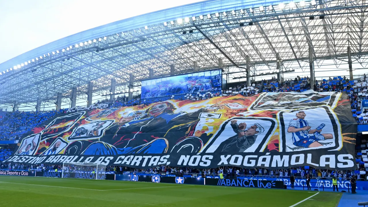 <p>Tifo en Marathon Inferior no D&eacute;por-Las Palmas Foto de Javier Albor&eacute;s [DXT Campe&oacute;n]</p>
