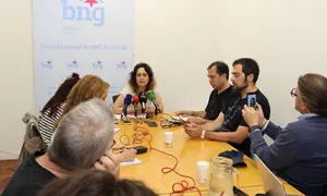Conferencia de prensa de Avia Veira sobre a &Aacute;rea Metropolitana