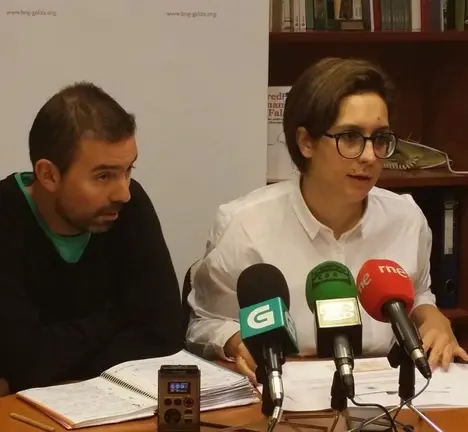 David Pena e Avia Veira nun momento da rolda de prensa