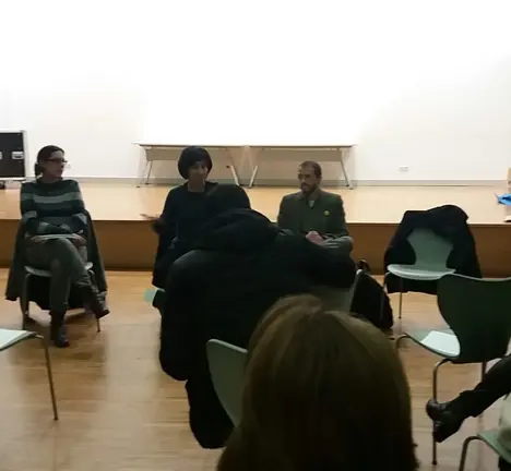 Un dos momentos do "proceso participativo" que se celebrou no Centro C&iacute;vico de Novo Mesoiro