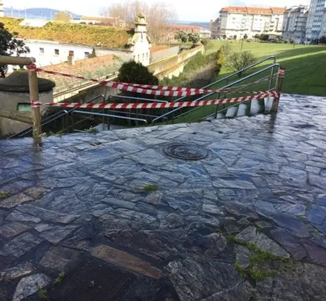 Situaci&oacute;n dun dos valados do parque Casares Quiroga en Monte alto