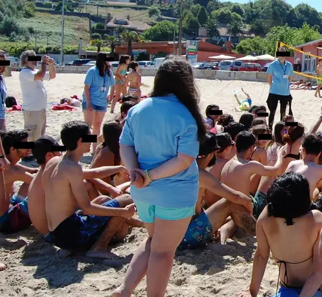 Imaxe dun campamento na praia de Gandar&iacute;o