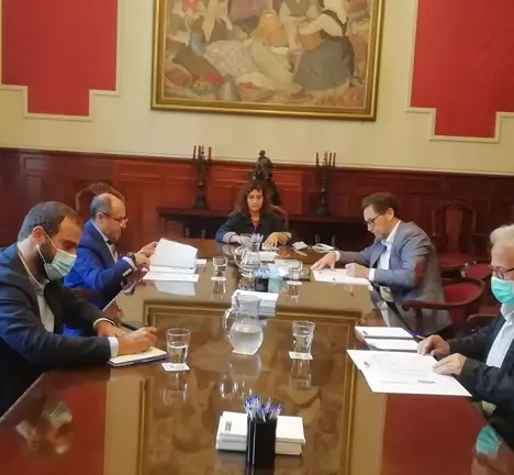 Avia na Comisi&oacute;n de Educaci&oacute;n e Cultura