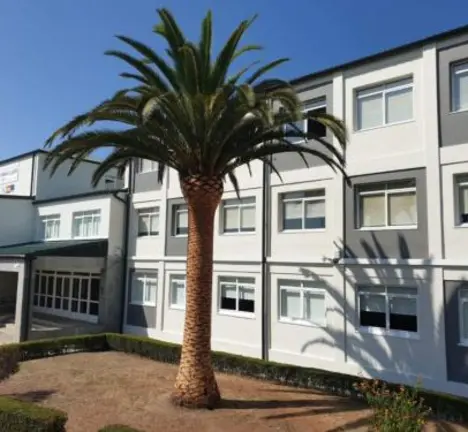 IES Urbano Lugr&iacute;s