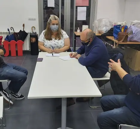 Encontro coa Asociaci&oacute;n Veci&ntilde;al Ux&iacute;o Carr&eacute;, presidida por M&oacute;nica D&iacute;az Carrodeguas