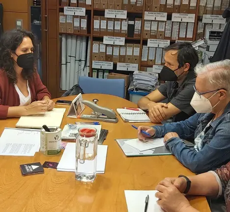 Encontro con Outra Forma de Vivenda, Avia Veira e Alexandra Fern&aacute;ndez. 12 de xullo de 2021.