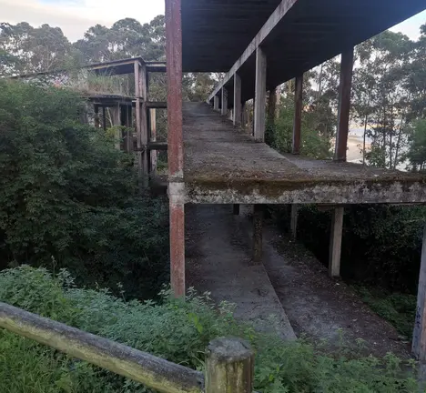 Esqueleto edificio As Xubias de Arriba