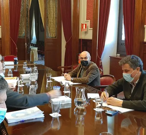 Comisi&oacute;n de Honras e Distinci&oacute;ns