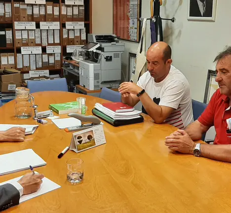Encontro Jorquera comit&eacute; de empresa Althenia, concesionaria mantemento e conservaci&oacute;n parques e xard&iacute;ns.