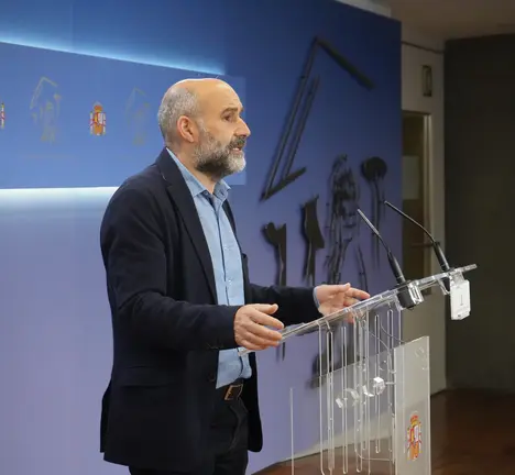 N&eacute;stor Rego conferencia de prensa no Congreso