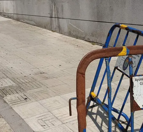Valados beirarr&uacute;a R&uacute;a Manuel Aza&ntilde;a