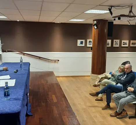 Jorquera encontro co tecido deportivo da cidade