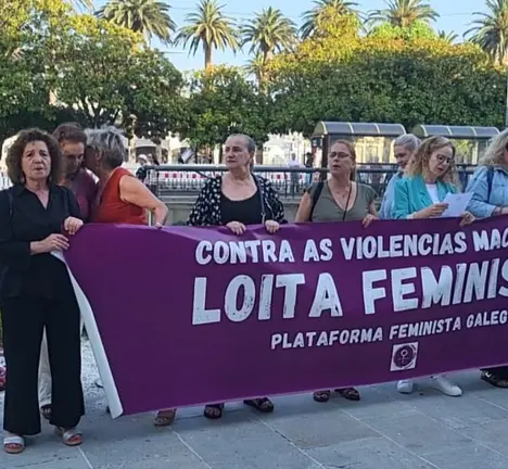 Concentraci&oacute;n feminismo galego polo asasinato de Maritza, veci&ntilde;a da Coru&ntilde;a, xu&ntilde;o de 2025. Violencia machista