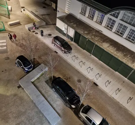Coches indebidamente estacionados