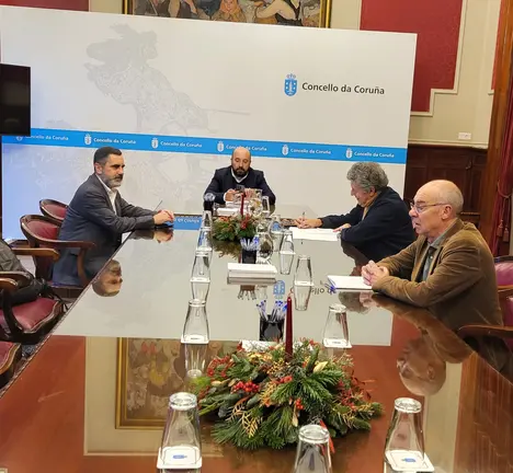 <p>Xuntanza da comisi&oacute;n especial sobre a planta de Nosti&aacute;n. 16 de decembro de 2025.</p>

<p>&nbsp;</p>
