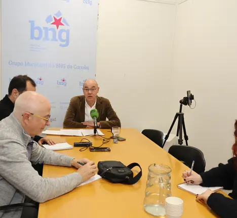 Conferencia de prensa Jorquera 13 de febreiro, avaliaci&oacute;n do Pleno do 12F e do espect&aacute;culo bochornoso ofrecido por PP e PSOE.