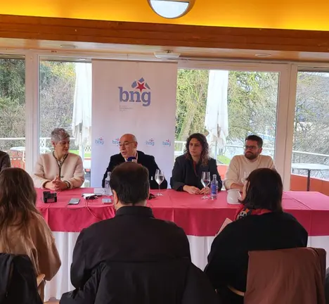 Conferencia de prensa Jorquera 11 de marzo en que anuncia que non vai volver ser candidato.
