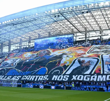 <p>Tifo en Marathon Inferior no D&eacute;por-Las Palmas Foto de Javier Albor&eacute;s [DXT Campe&oacute;n]</p>

