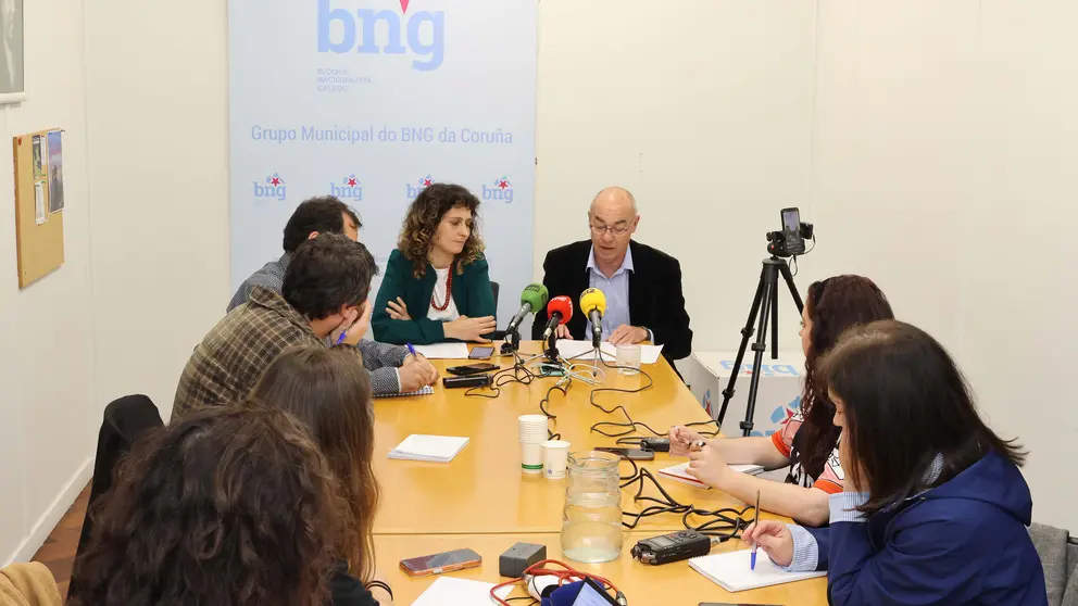 Conferencia de prensa situaci&oacute;n econ&oacute;mica do Concello 2