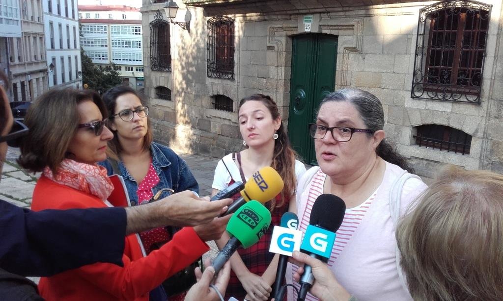 Momento da intervención de Vitoria Louro