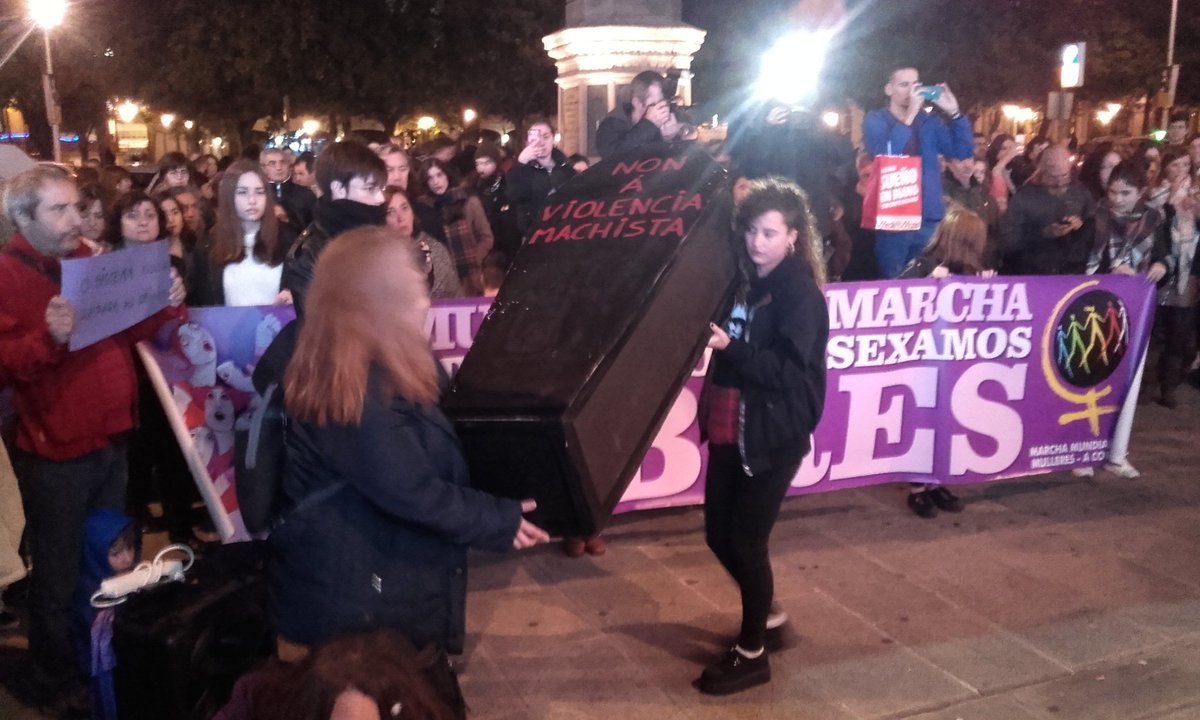 Concentración o 25 de novembro Día Internacional para a erradicación da violencia contra as mulleres