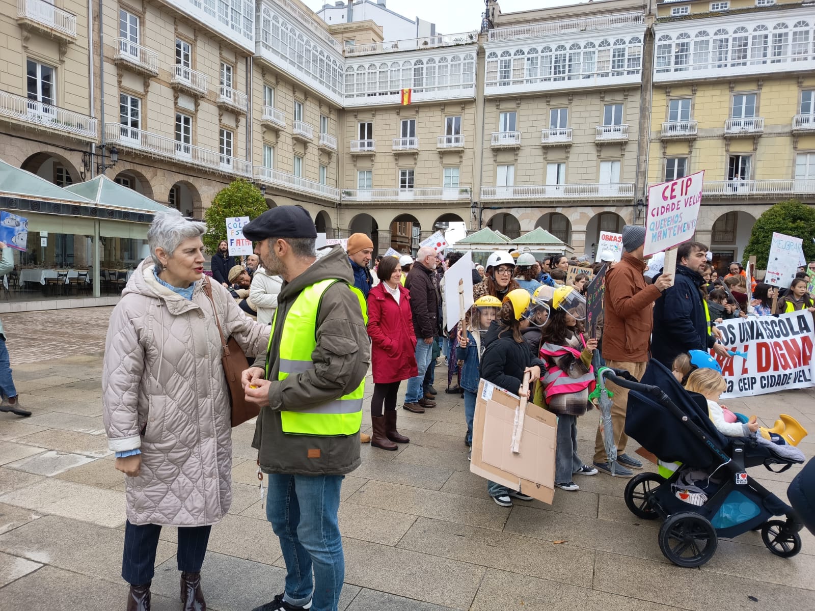 Mercedes Queixas na marcha do CEIP Cidade Vella