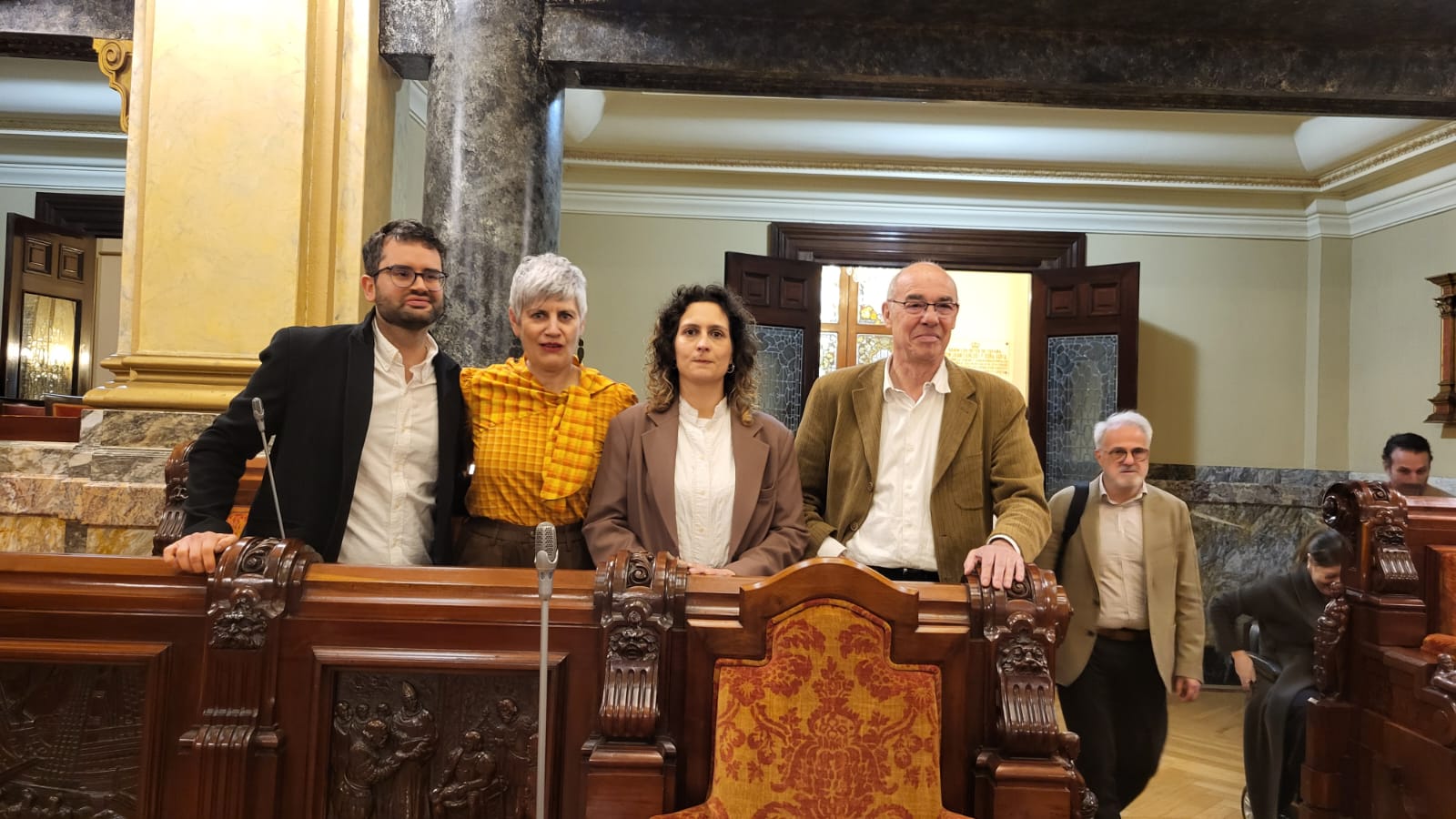 Grupo municipal no pleno extraordinario mundial 2030, 27 de marzo de 2030.